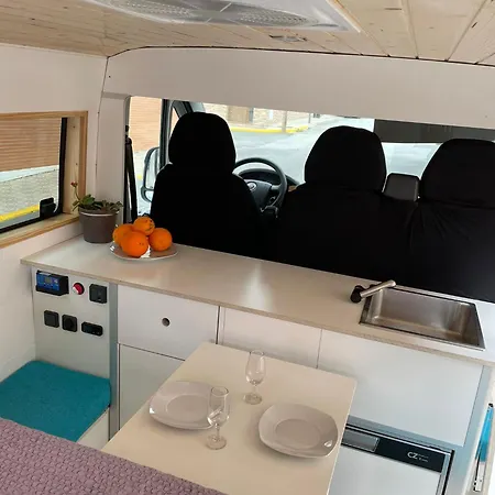 Camper En Campingplads *